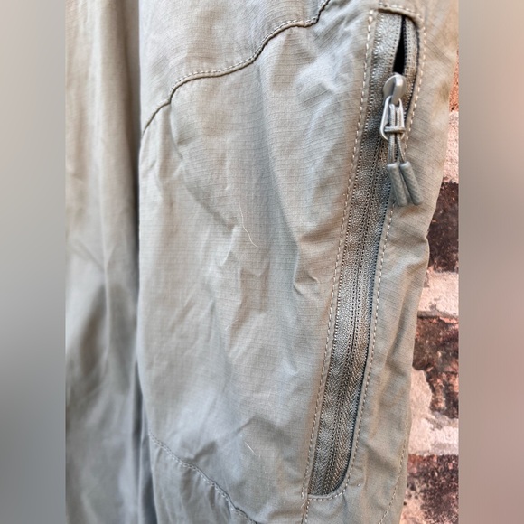 Duluth Trading AHKG Access Point Pull On Slim leg Plus Size Hiking pants. - Picture 6 of 16